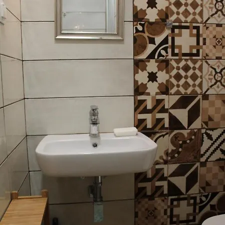Apartman Ines 1 شقة *